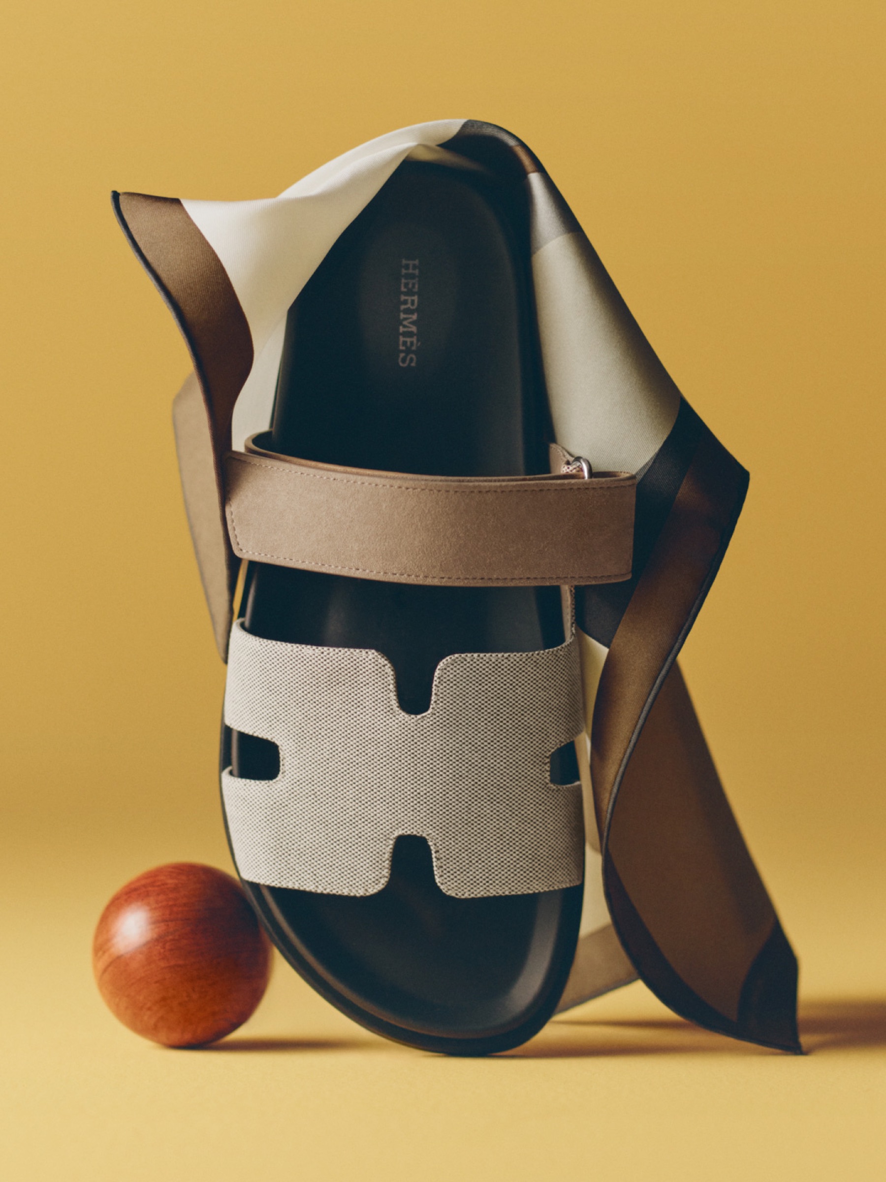 Hermès still-life campaign photographed by Valentin Abad. Image 2 of 10.