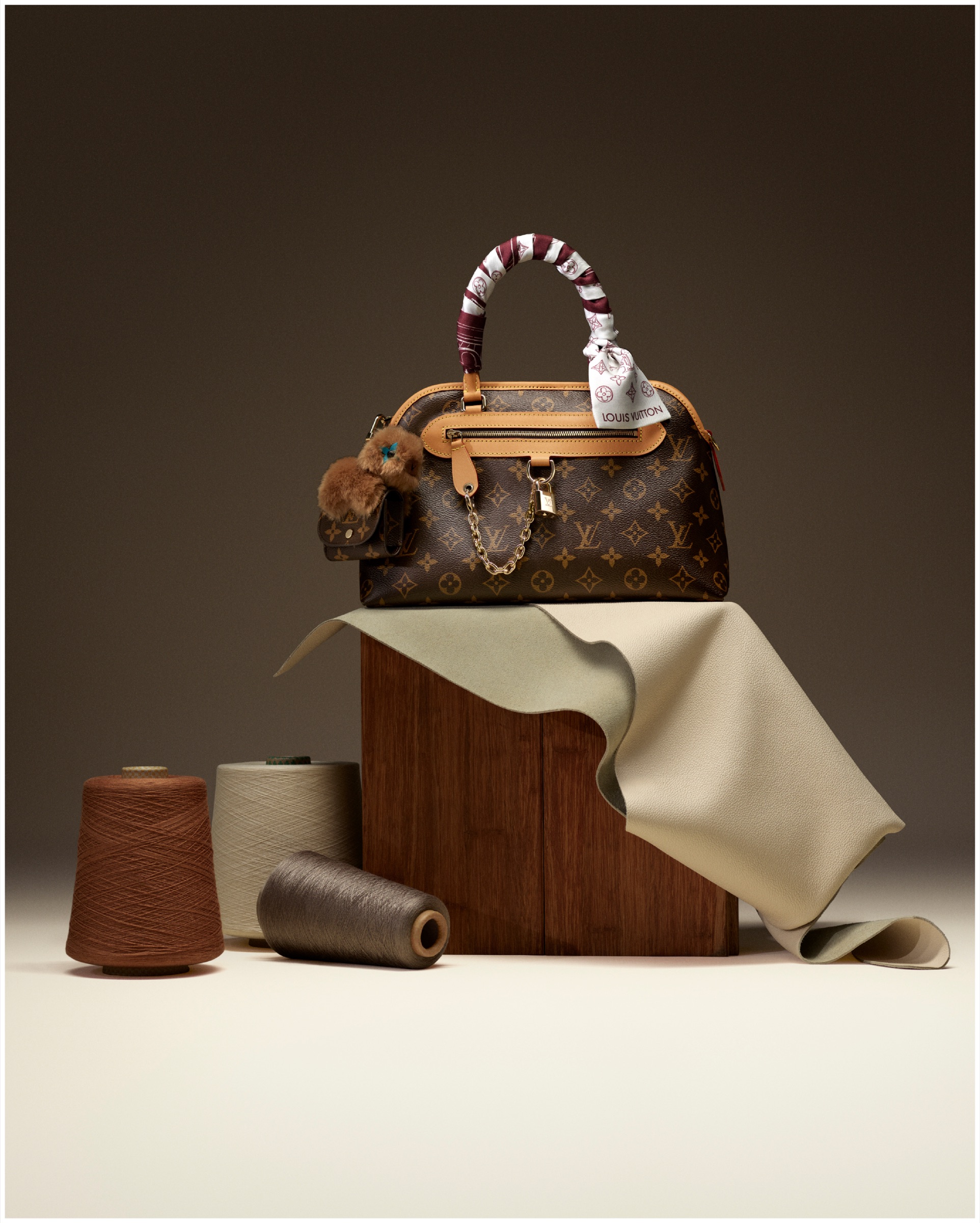 Louis Vuitton Chuseok campaign photographed by Valentin Abad. Image 8 of 12.