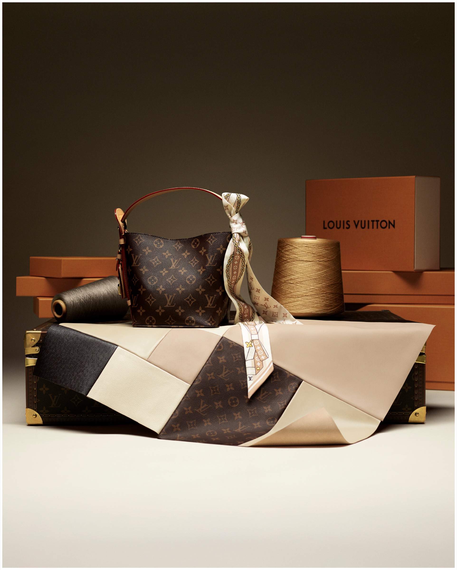 Louis Vuitton Chuseok campaign photographed by Valentin Abad. Image 11 of 12.