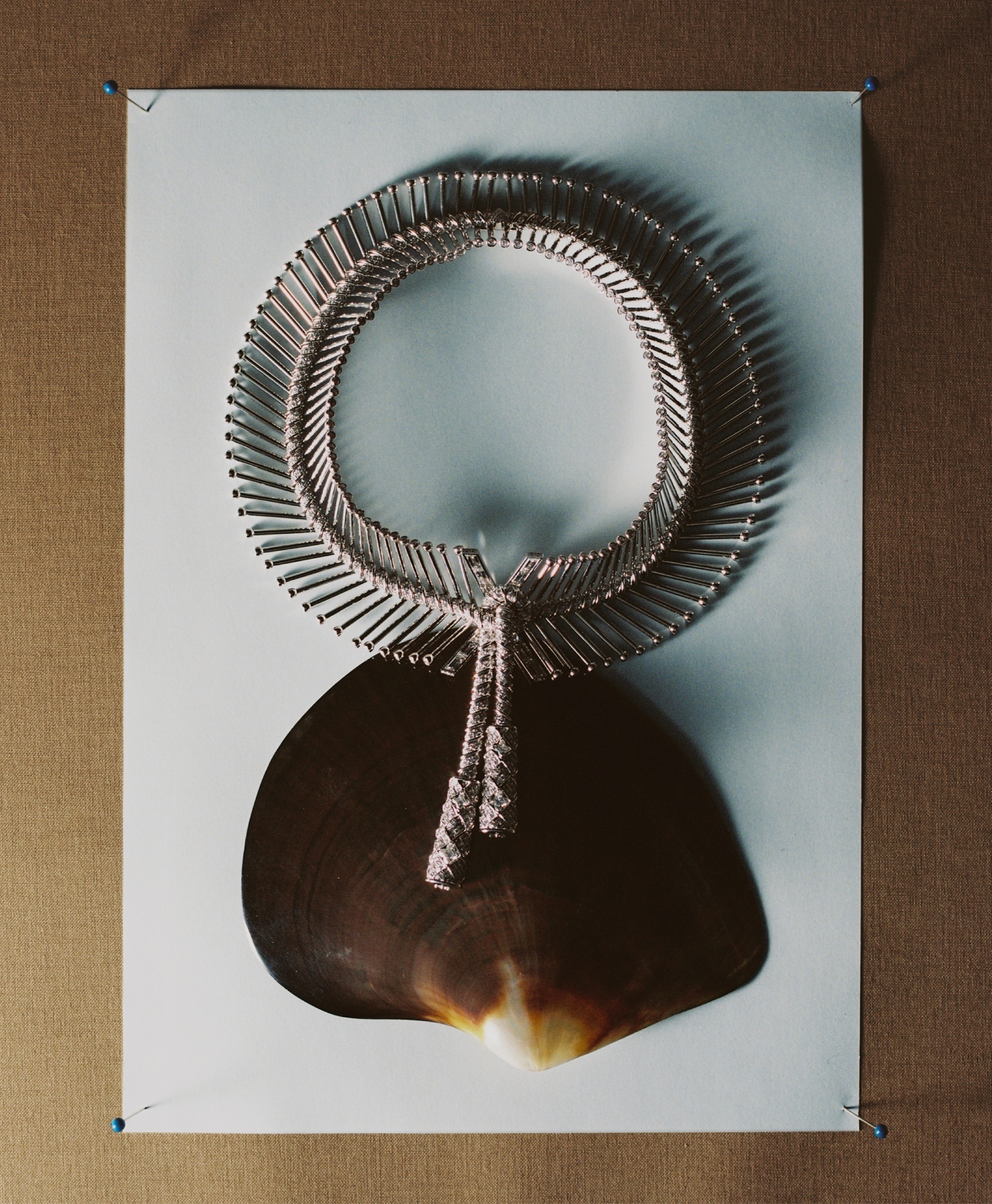 High-jewellery editorial photographed by Valentin Abad for M Le Monde. Image 6 of 13.