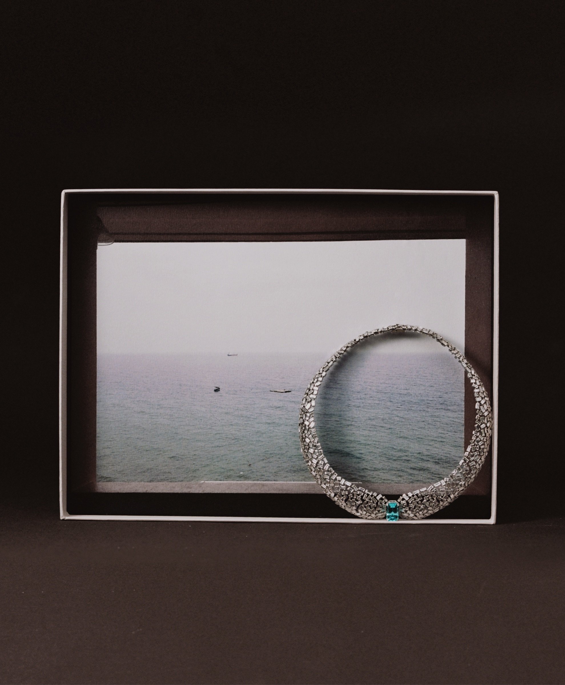 High-jewellery editorial photographed by Valentin Abad for M Le Monde. Image 7 of 13.