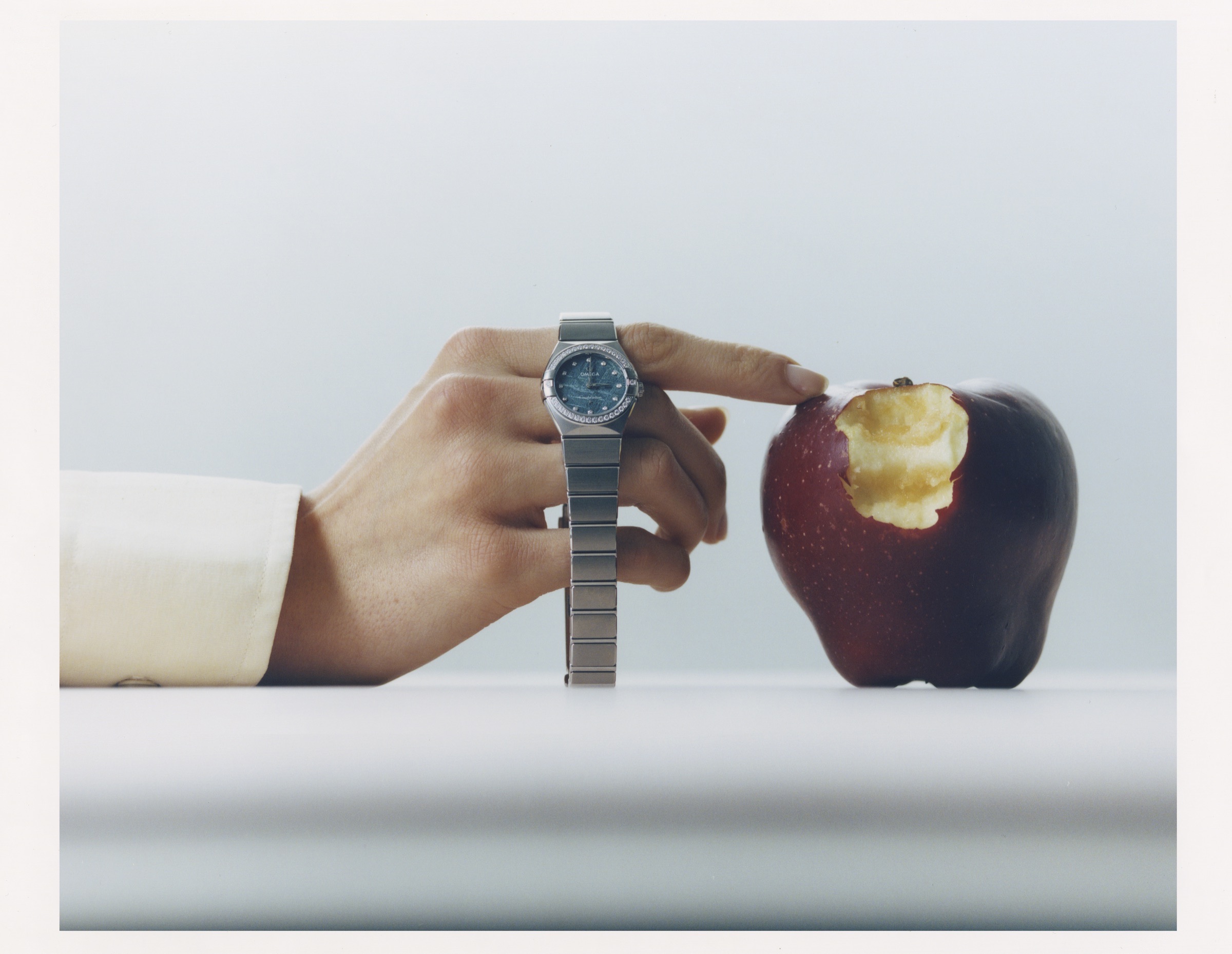 Watch still-life editorial photographed by Valentin Abad for Silhouette. Image 1 of 11.