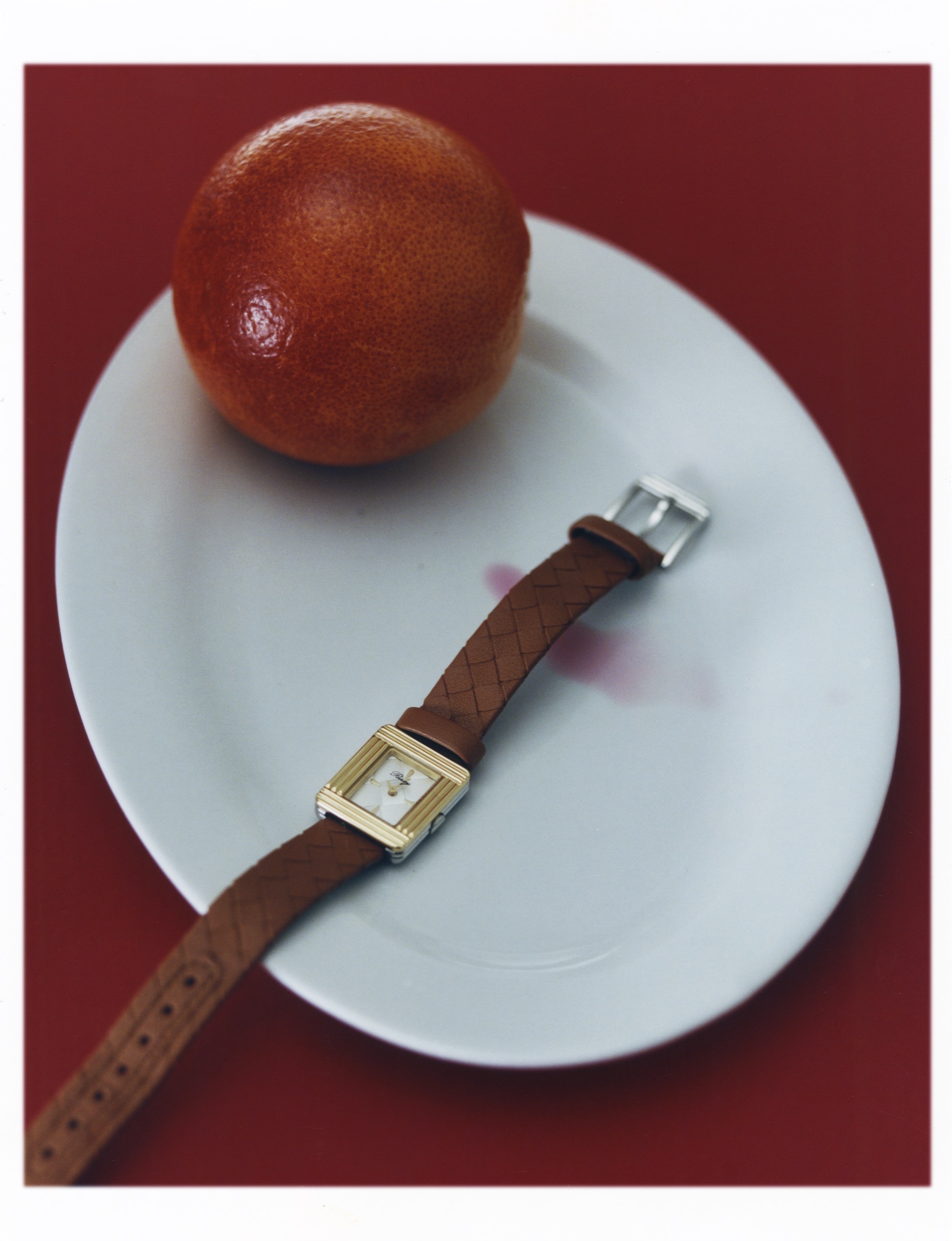 Watch still-life editorial photographed by Valentin Abad for Silhouette. Image 11 of 11.