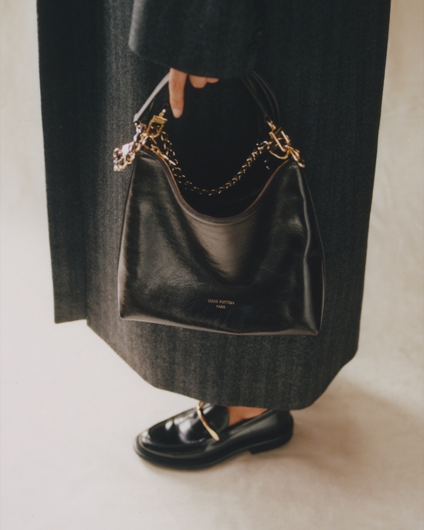 Watch still-life editorial photographed in London by Paris-based photographer Valentin Abad. Image 14 of 16.